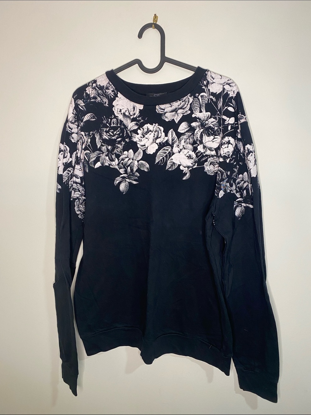 Topman Black Crewneck Sweatshirt with White Floral Print
